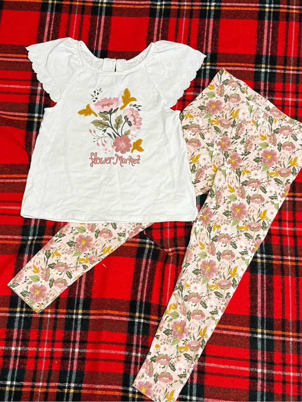 Cynthia Rowley White Top with Small Yellow Stitch Detail